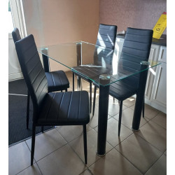 Stalas su 4 kėdėmis MLM-184010